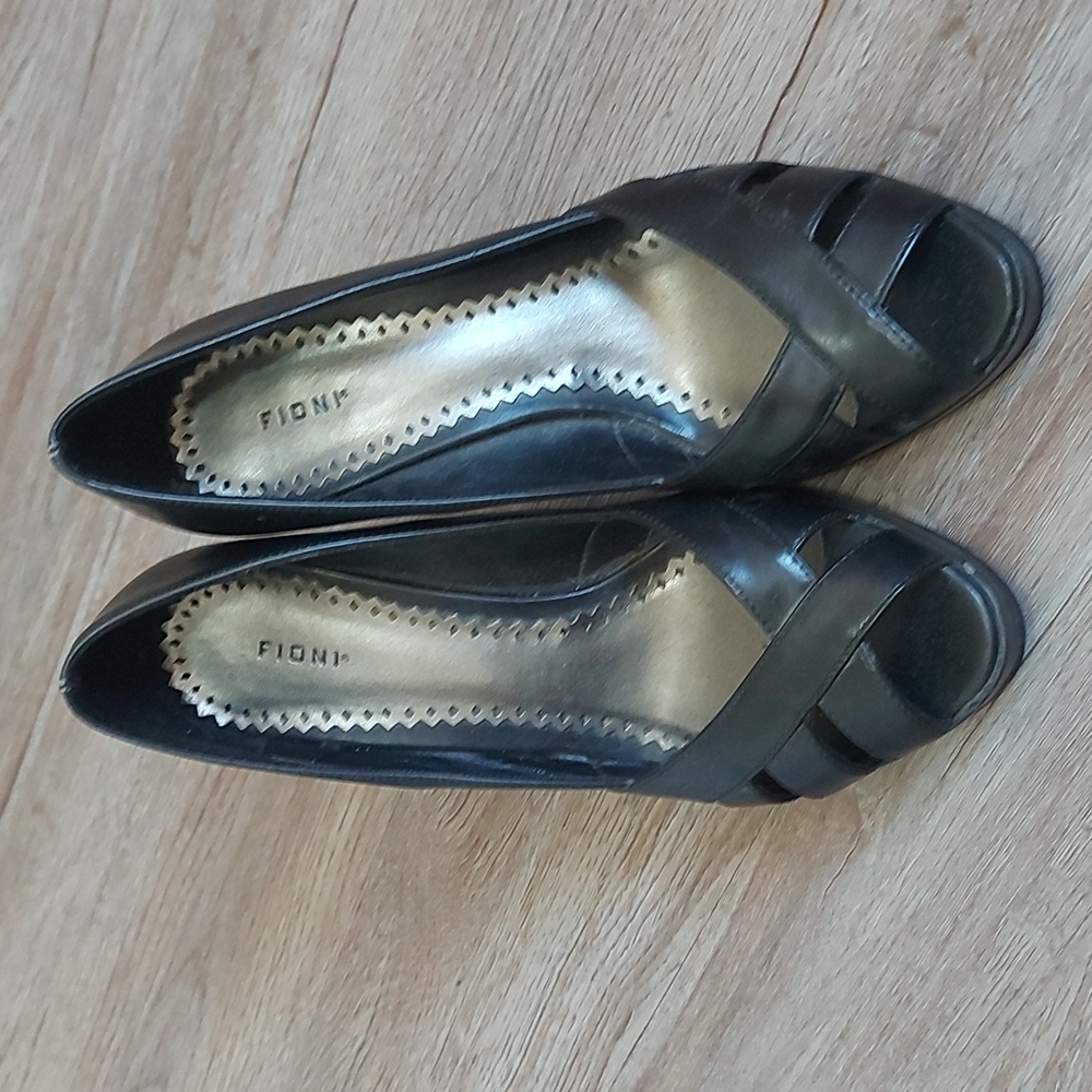 Fioni open toe shoes size 7.5